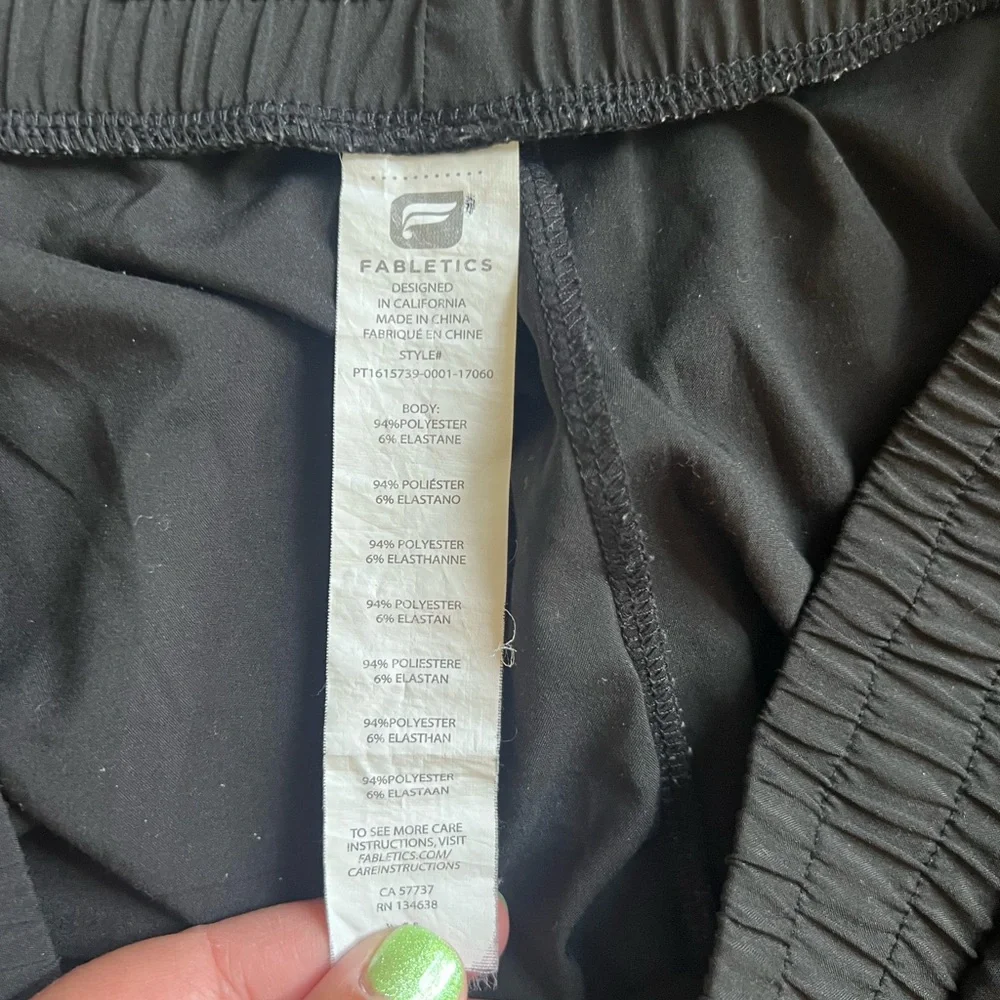 Fabletics Wide Leg Capri Pant - Picture 3 of 3
